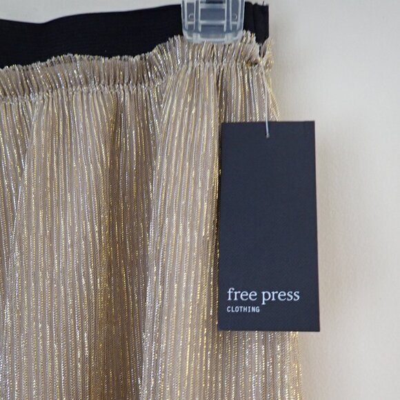 Ladies Medium Gold Skirt - Picture 1 of 3